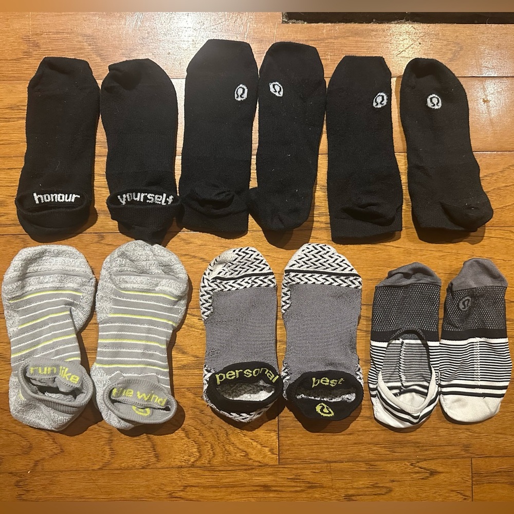 Lululemon socks, women’s size small